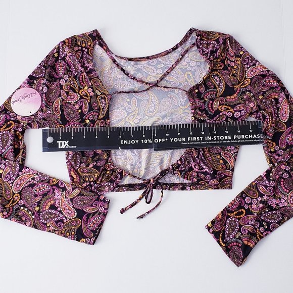 FULL CIRCLE TRENDS Back Cut Out Long Sleeve Top - Picture 6 of 6